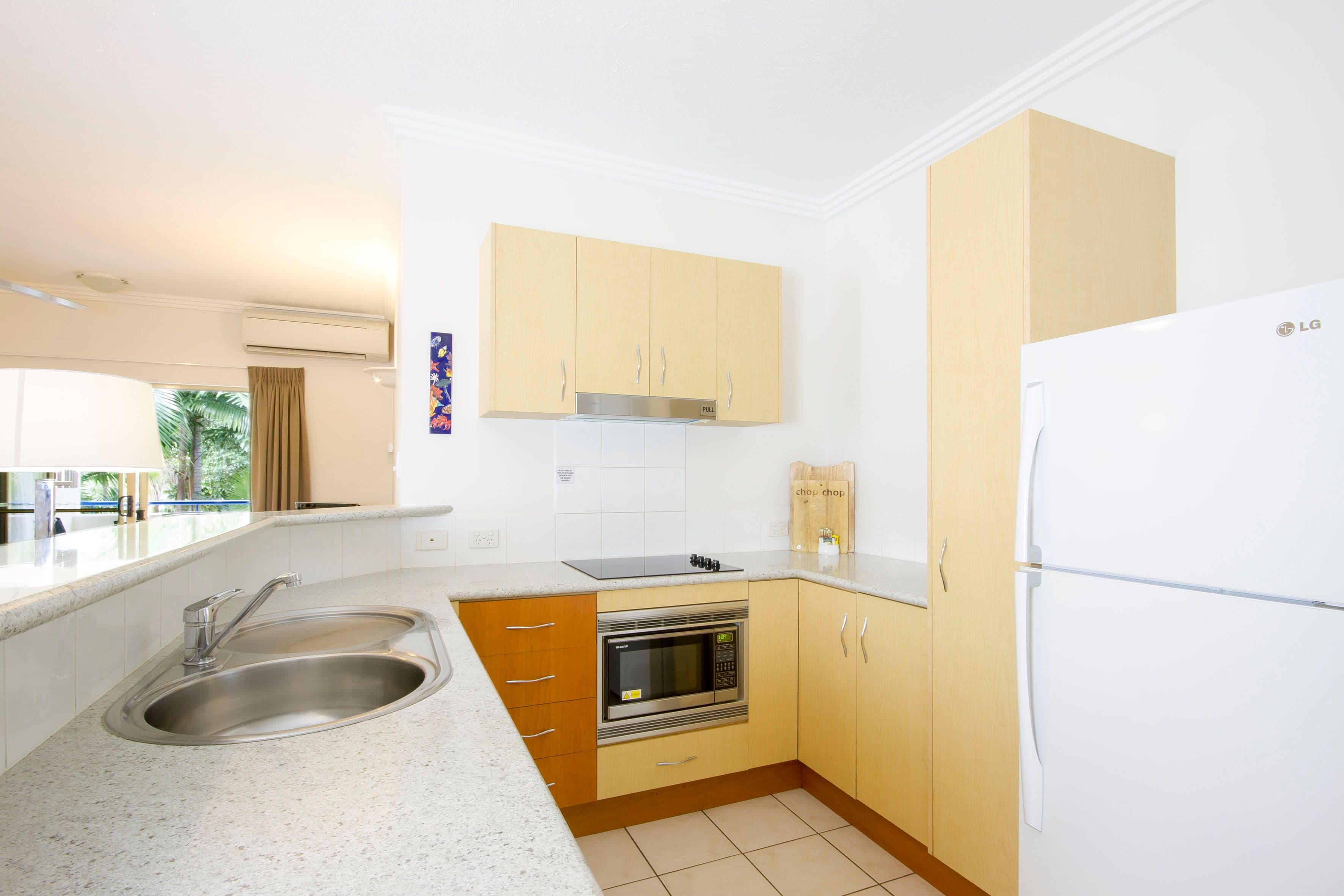 35-37 Davidson Street, Port Douglas QLD 4877, Port Douglas - Thumbnail 3