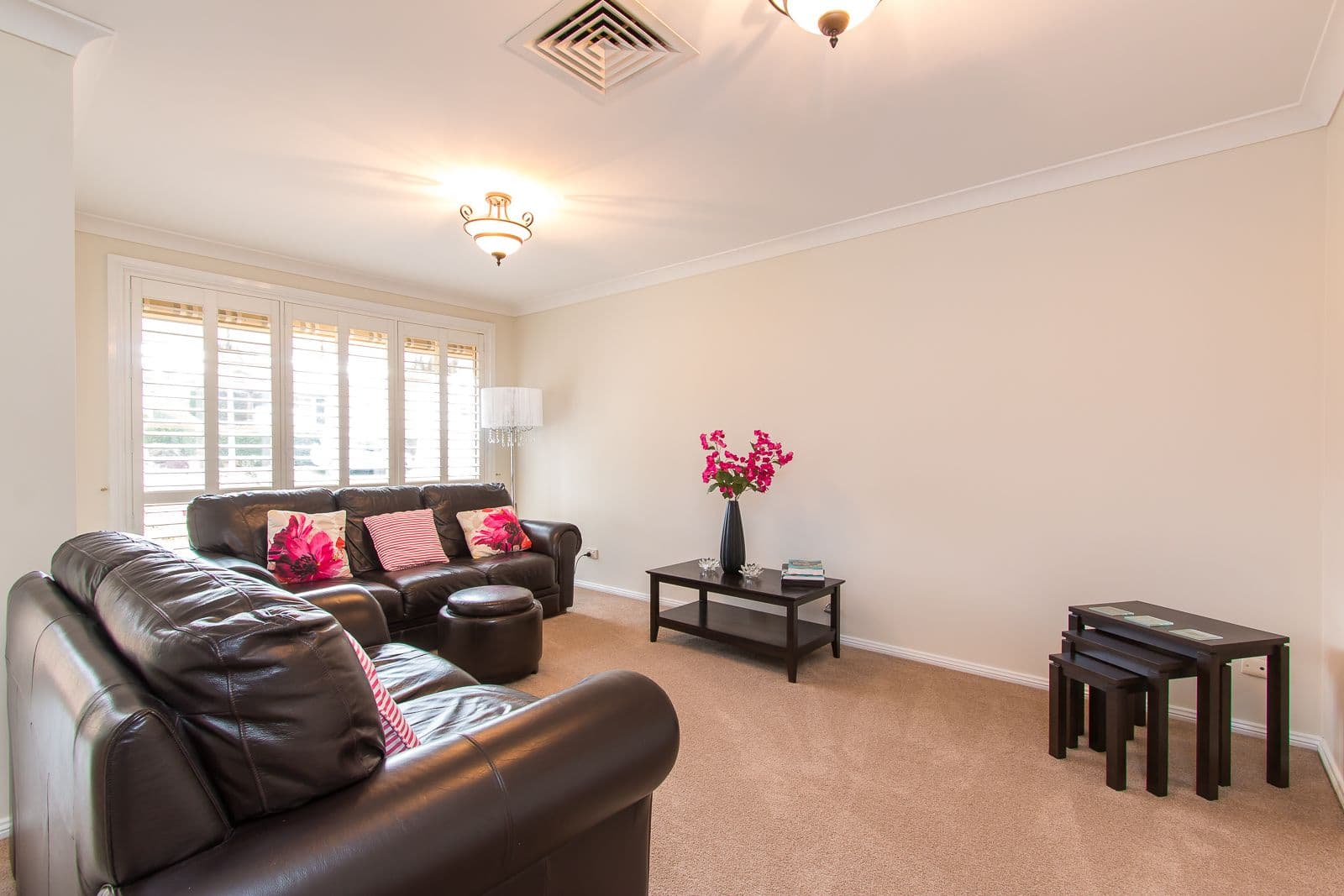 14 Bracken Close, Cameron Park - Thumbnail 3