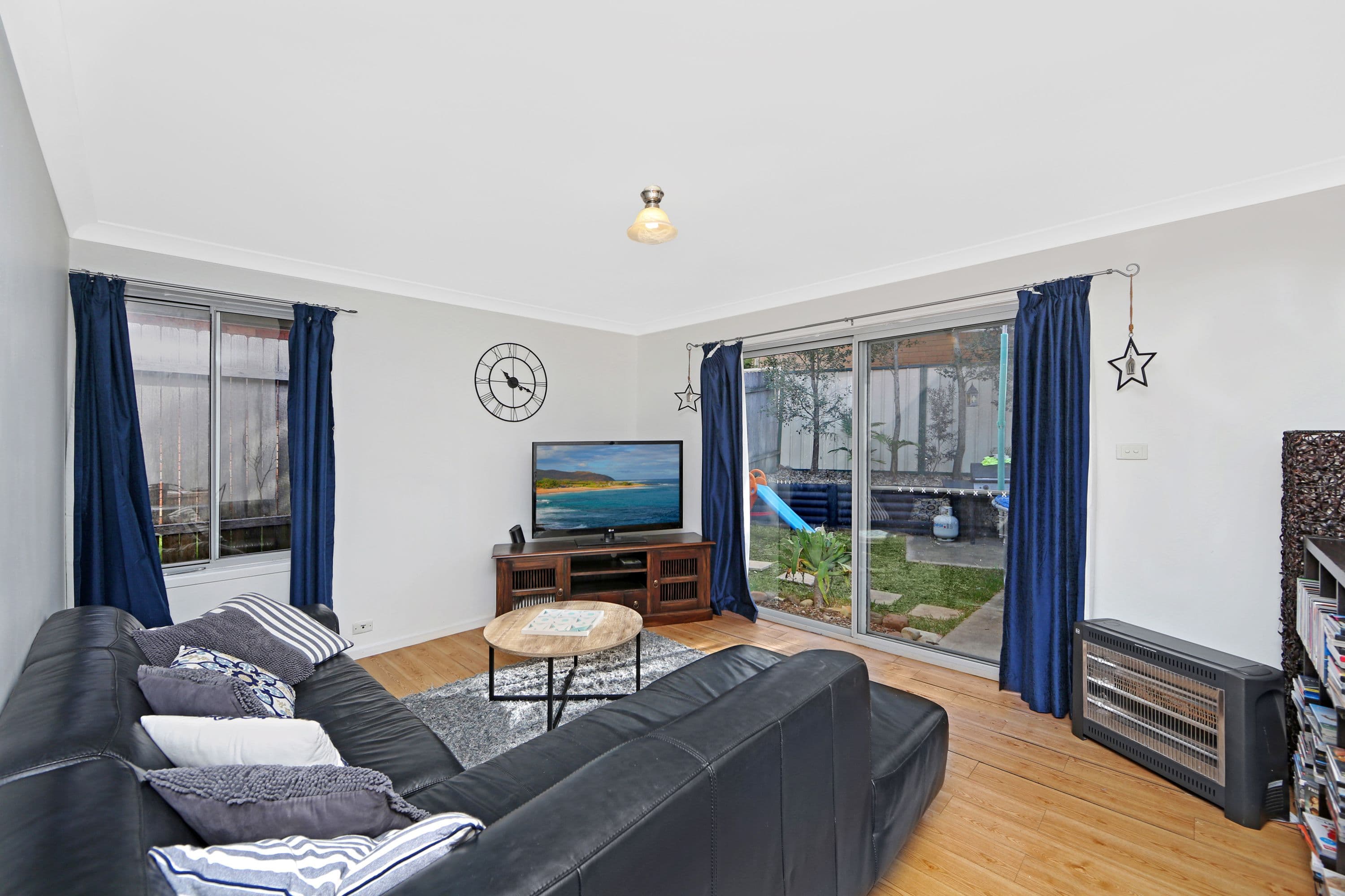 240 Cresthaven Avenue, Bateau Bay - Thumbnail 2
