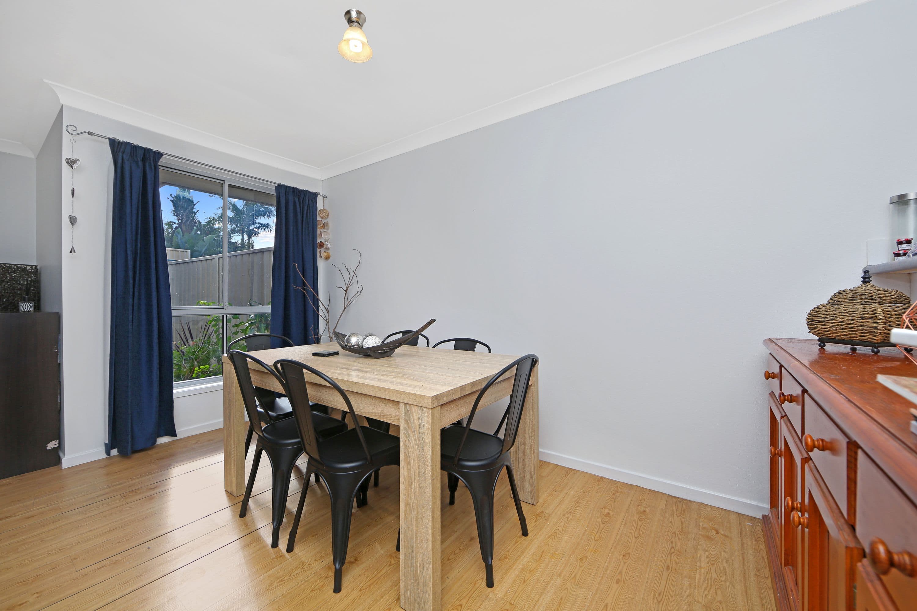 240 Cresthaven Avenue, Bateau Bay - Thumbnail 4
