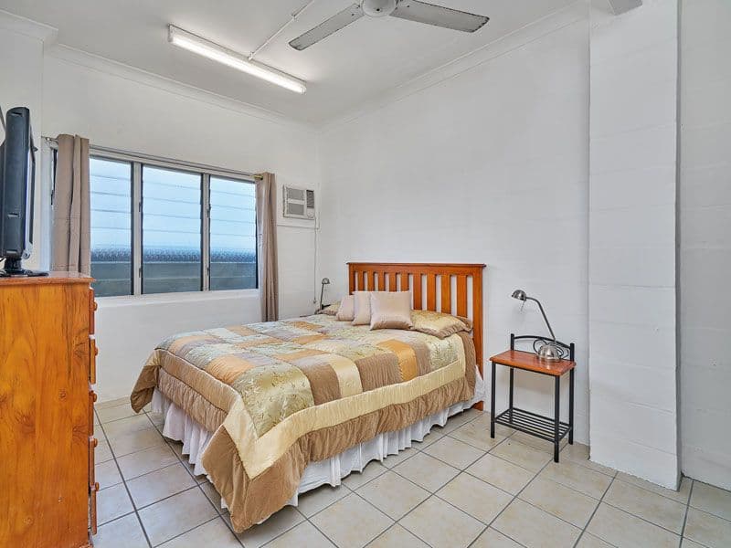 2 Kidston Street, Bungalow QLD 4870, Bungalow - Thumbnail 3