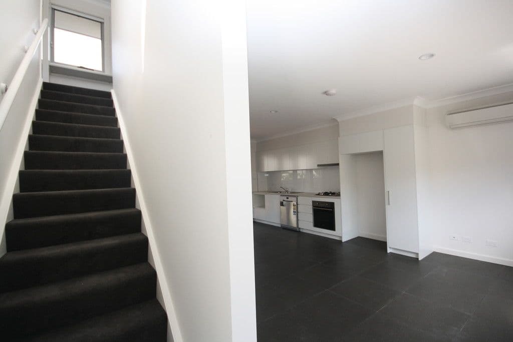 30 Croudace Road, Elermore Vale NSW 2287, Elermore Vale - Thumbnail 3
