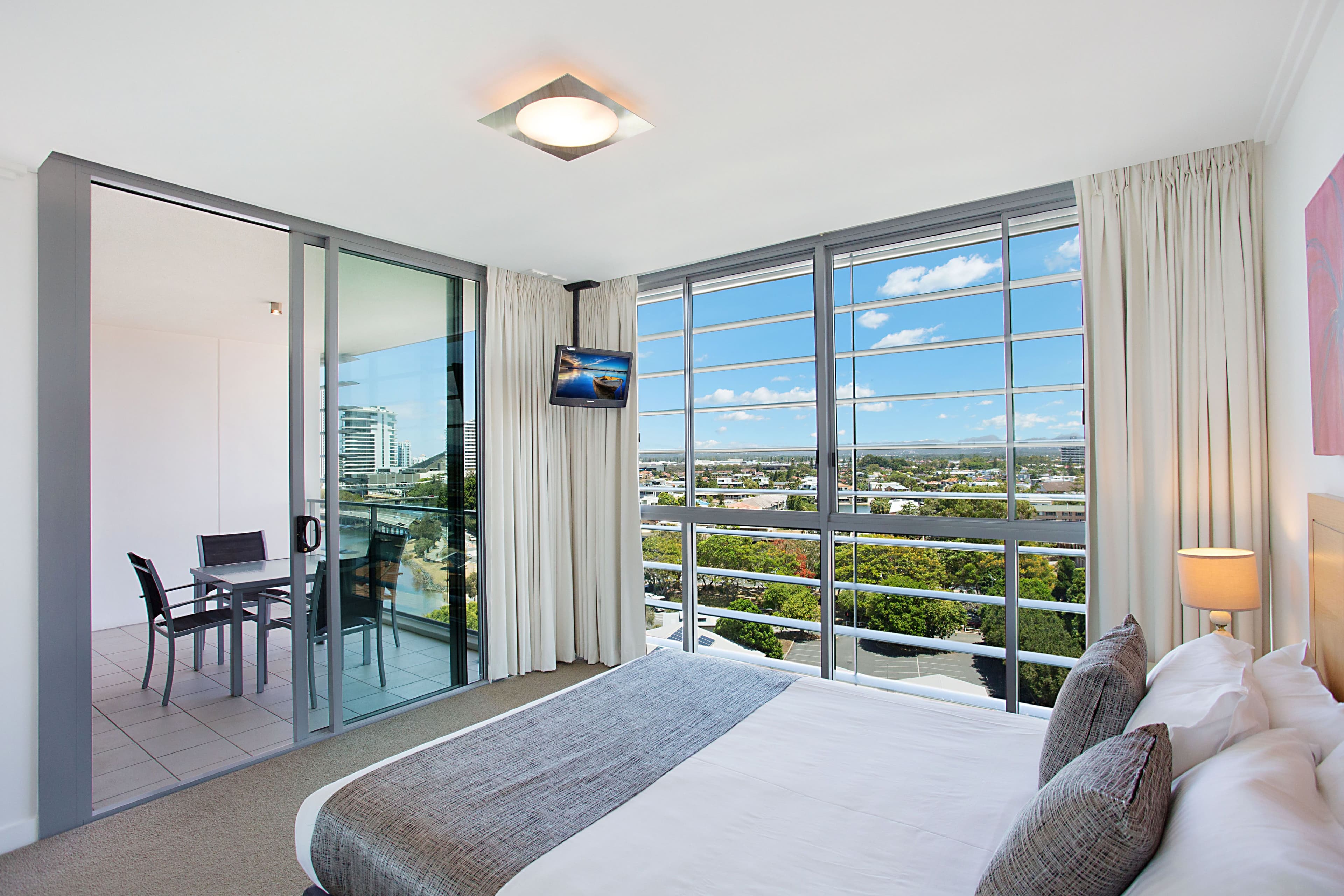 2810 'Freshwater Point' 33 T.E.Peters Drive, Broadbeach Waters QLD 4218, Broadbeach Waters - Thumbnail 5