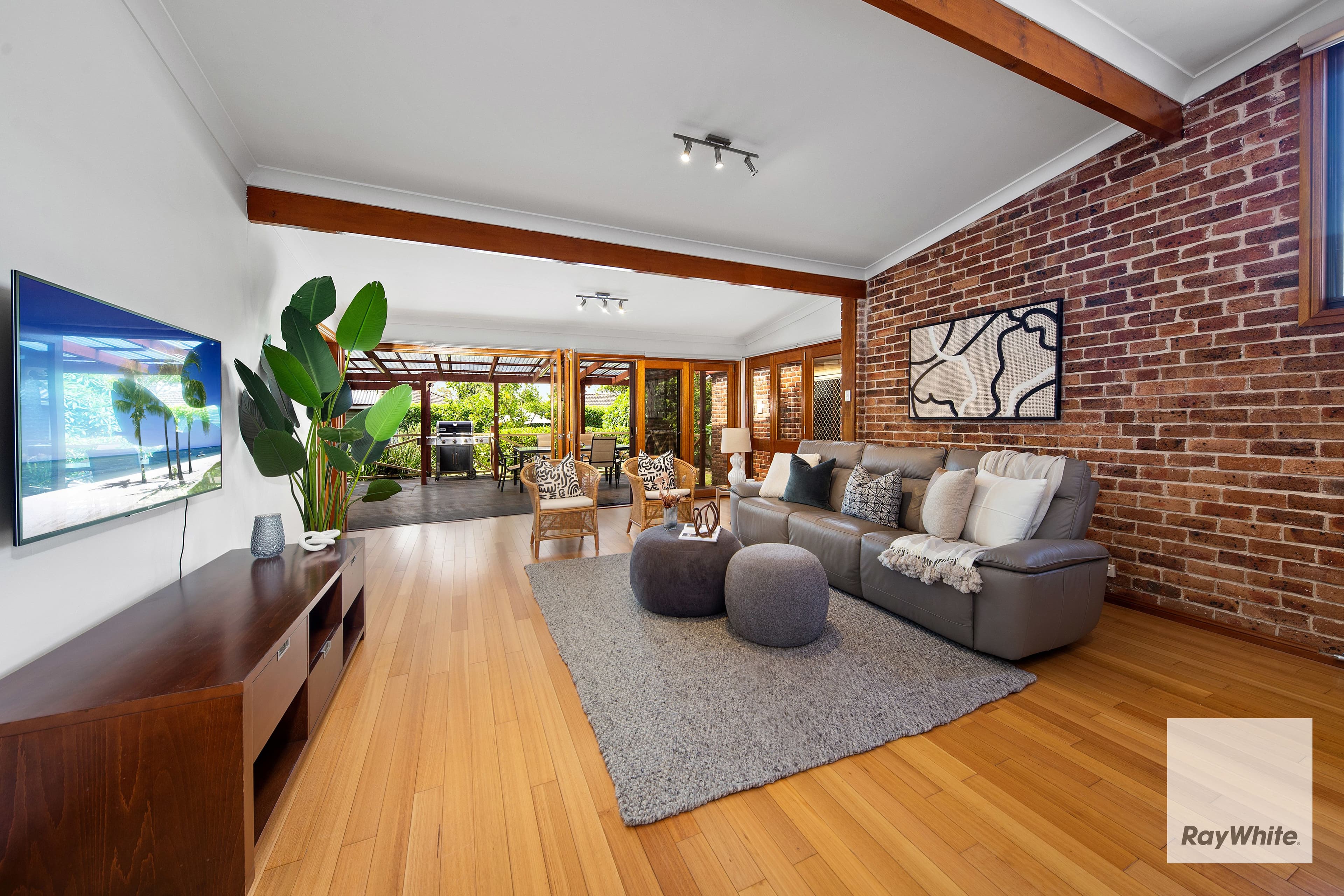 9 Booyong Avenue, Caringbah NSW 2229, Caringbah - Thumbnail 2