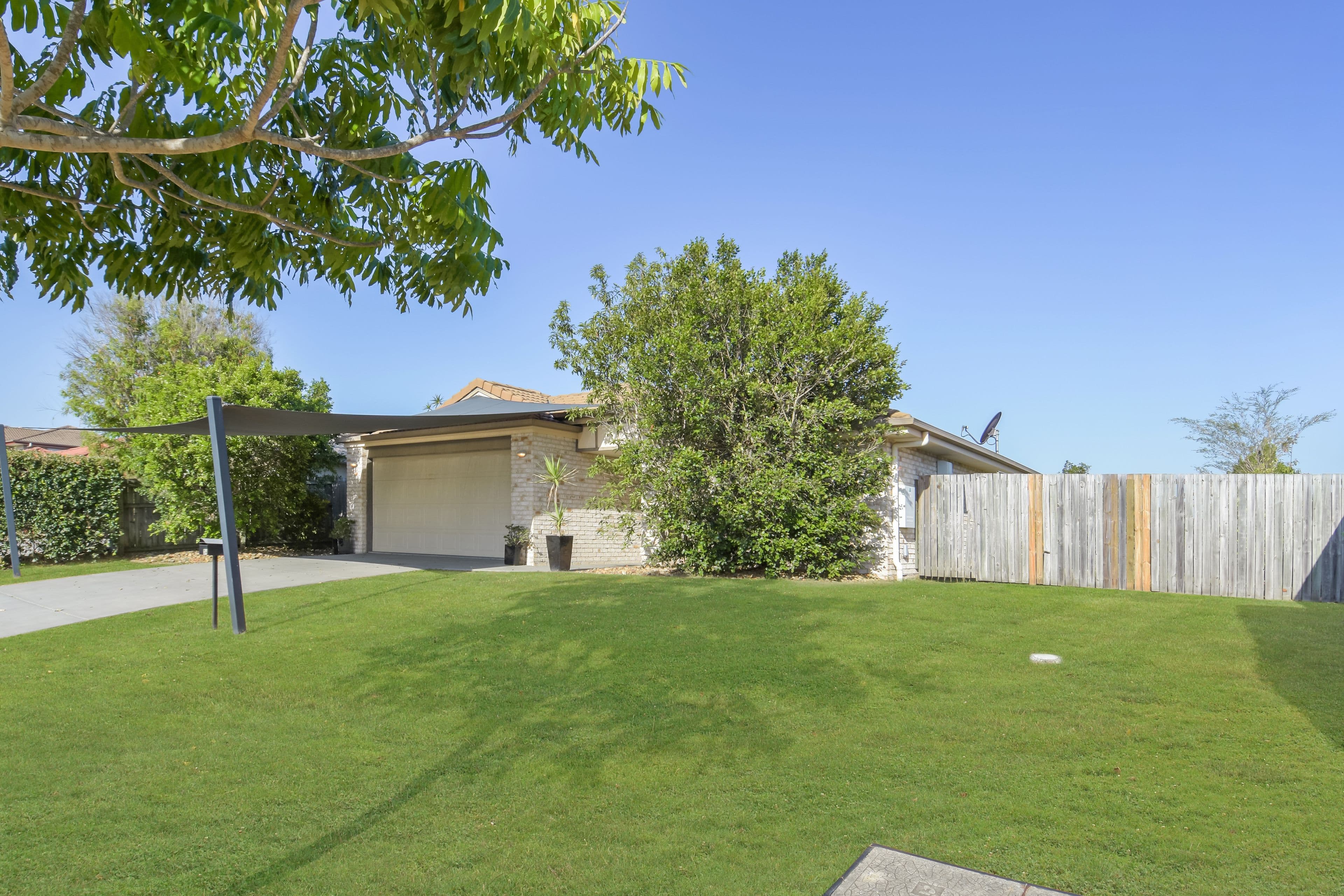 34 SUNRISE Crescent, Regents Park QLD 4118, Regents Park - Image 1