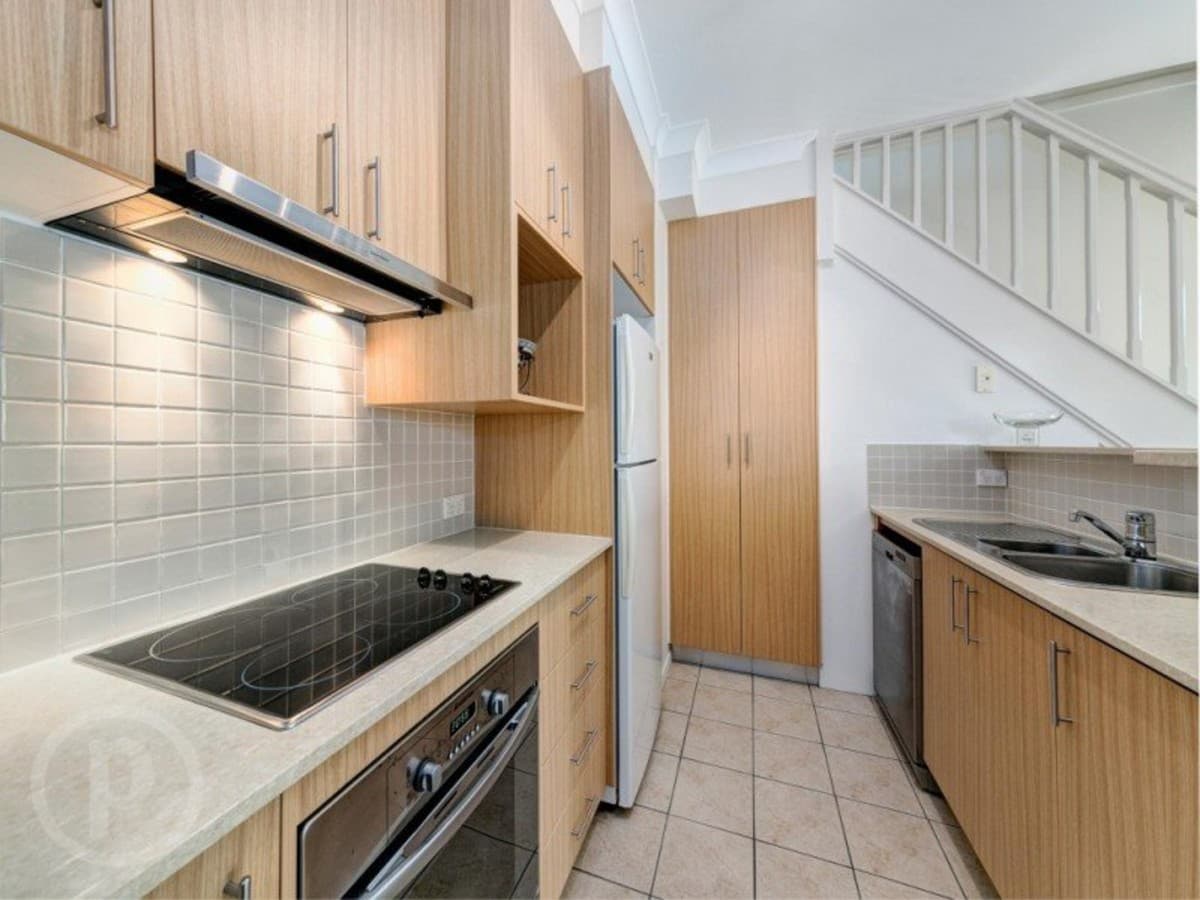1 / 37 Hood Street, SHERWOOD QLD 4075, Qld - Thumbnail 2