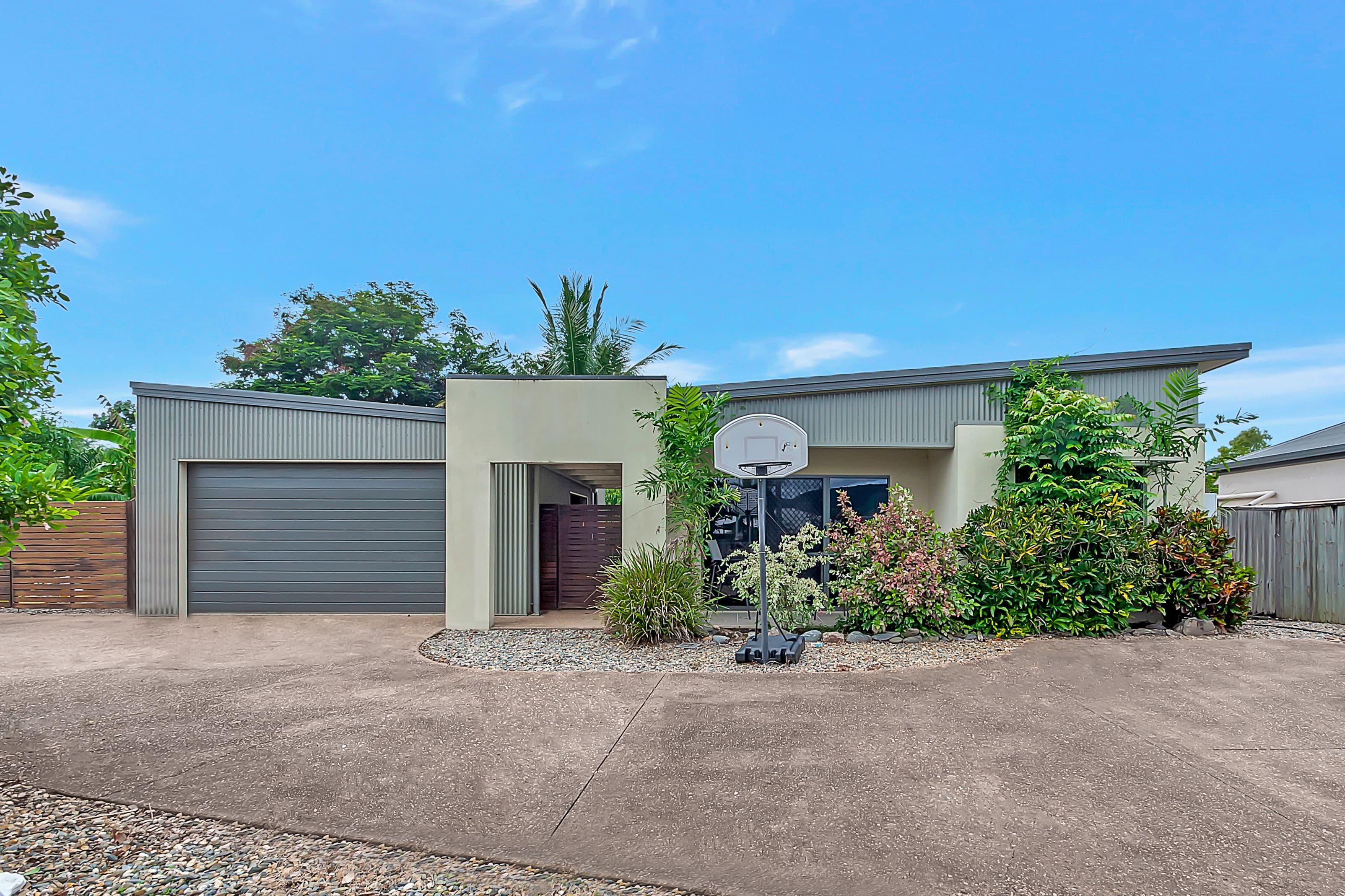 20 Starboard Street, Trinity Beach QLD 4879, Trinity Beach - Thumbnail 2