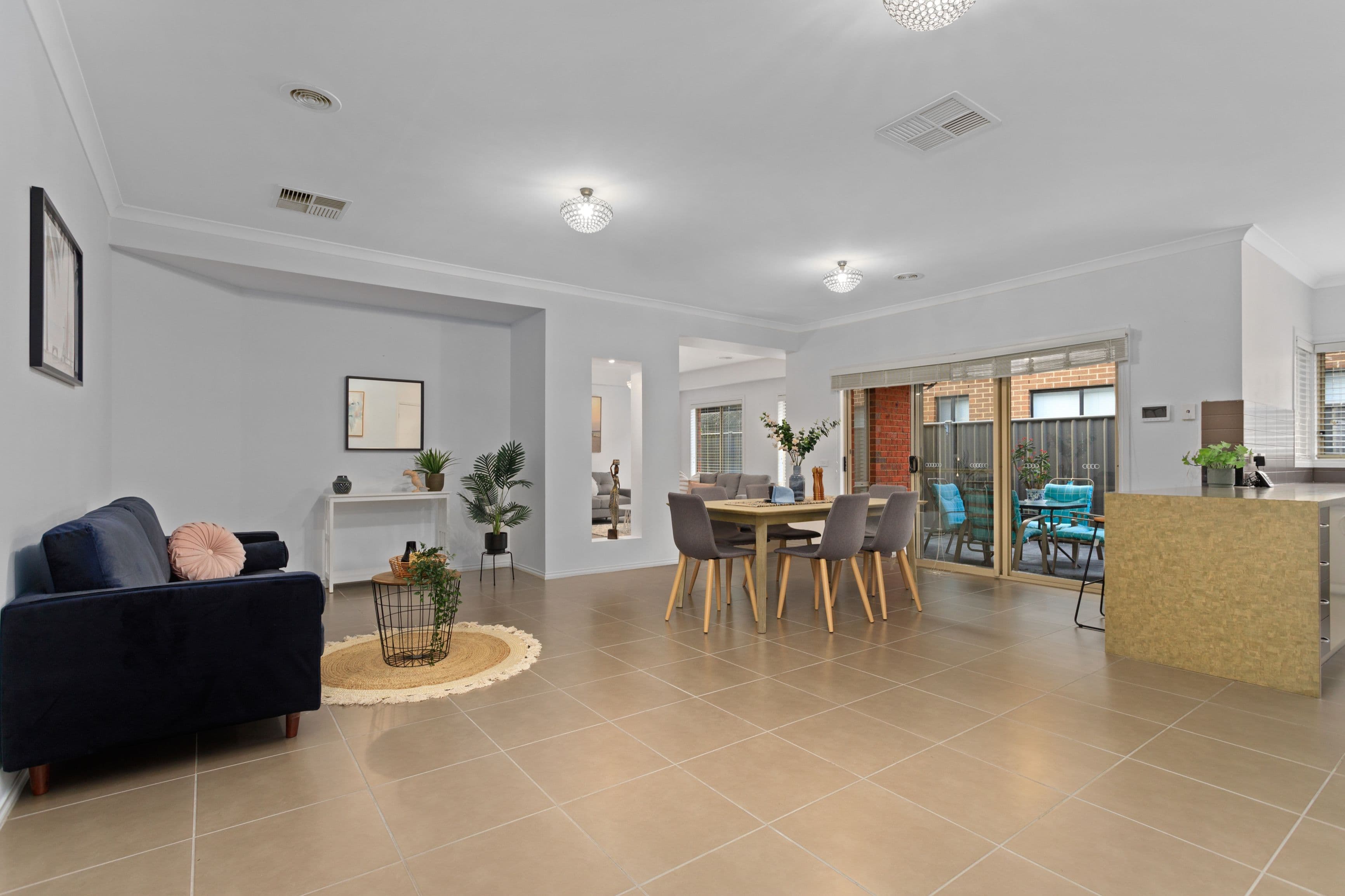27 Callaway Crescent, Mernda VIC 3754, Mernda - Thumbnail 3