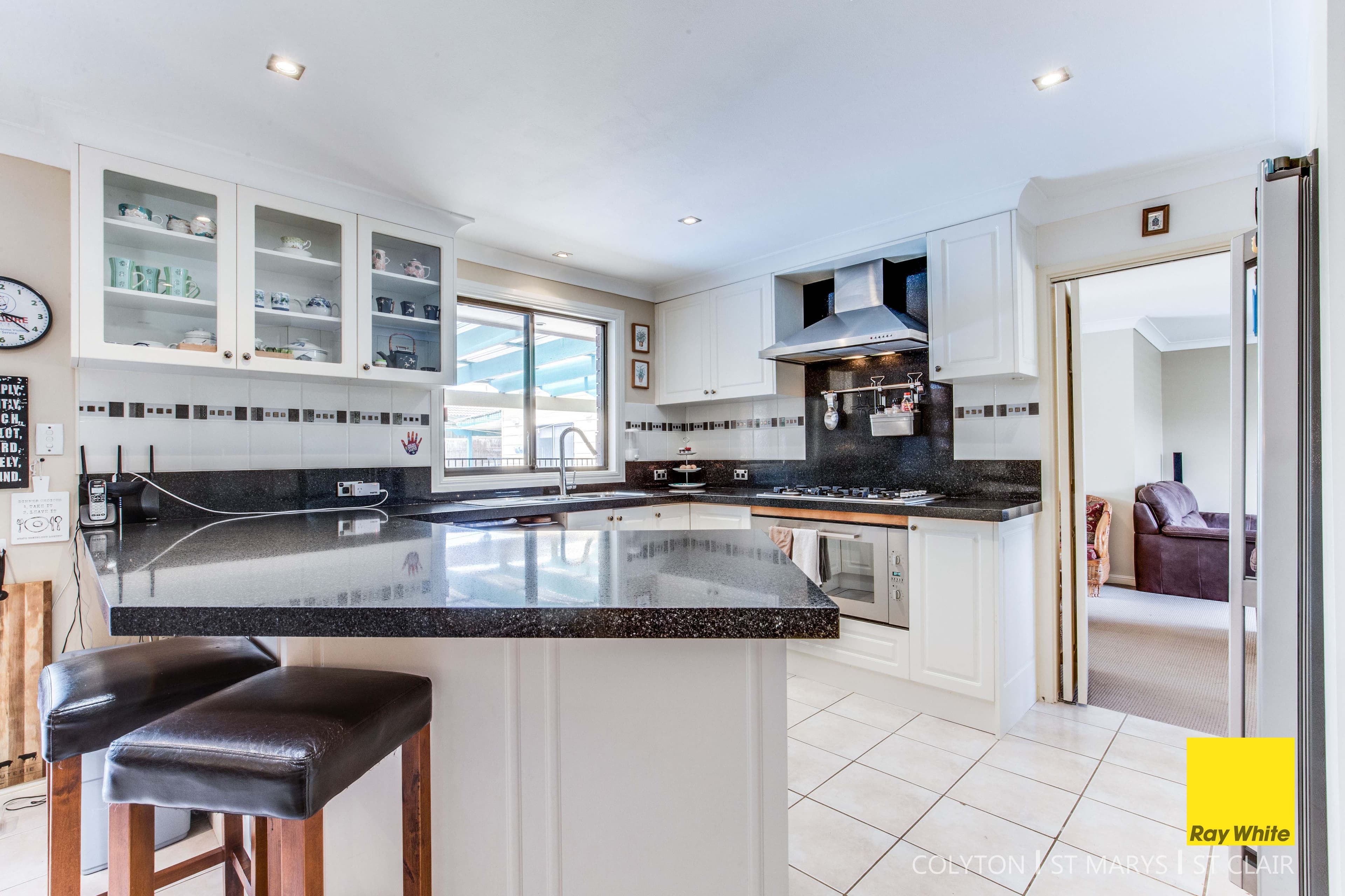 3 Witley Close, St Marys - Thumbnail 2