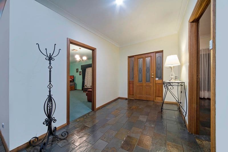 25 Phillips Avenue, Gawler East SA 5118, Gawler East - Thumbnail 3