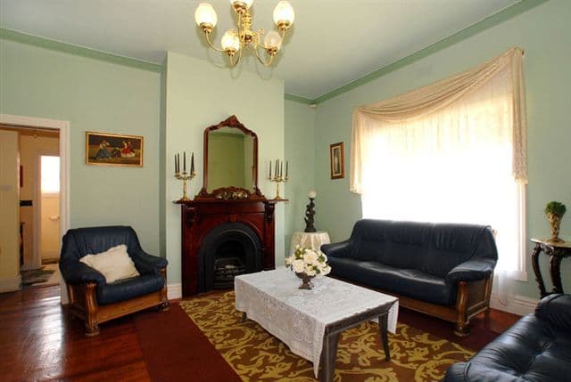 21 Tower Road, WERRIBEE VIC 3030, Werribee - Thumbnail 2