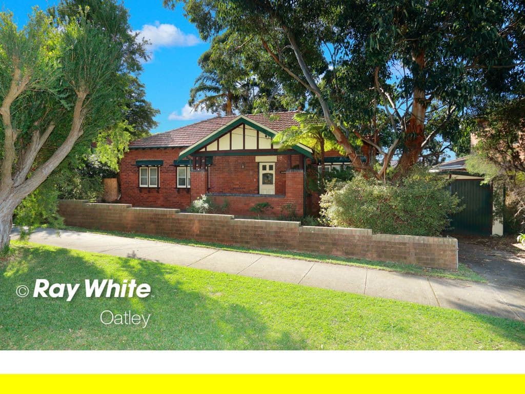 15 Wonoona Parade East, Oatley NSW 2223, Oatley - Image 1