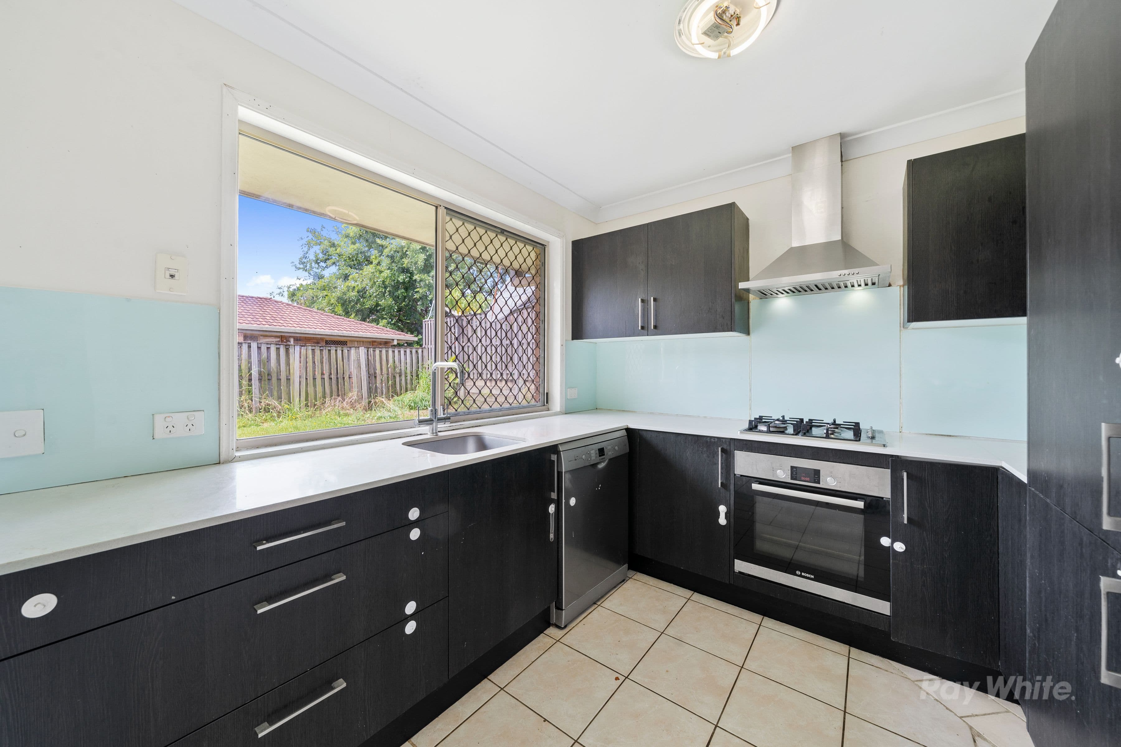 2 Lewis Place, Calamvale QLD 4116, Calamvale - Thumbnail 7