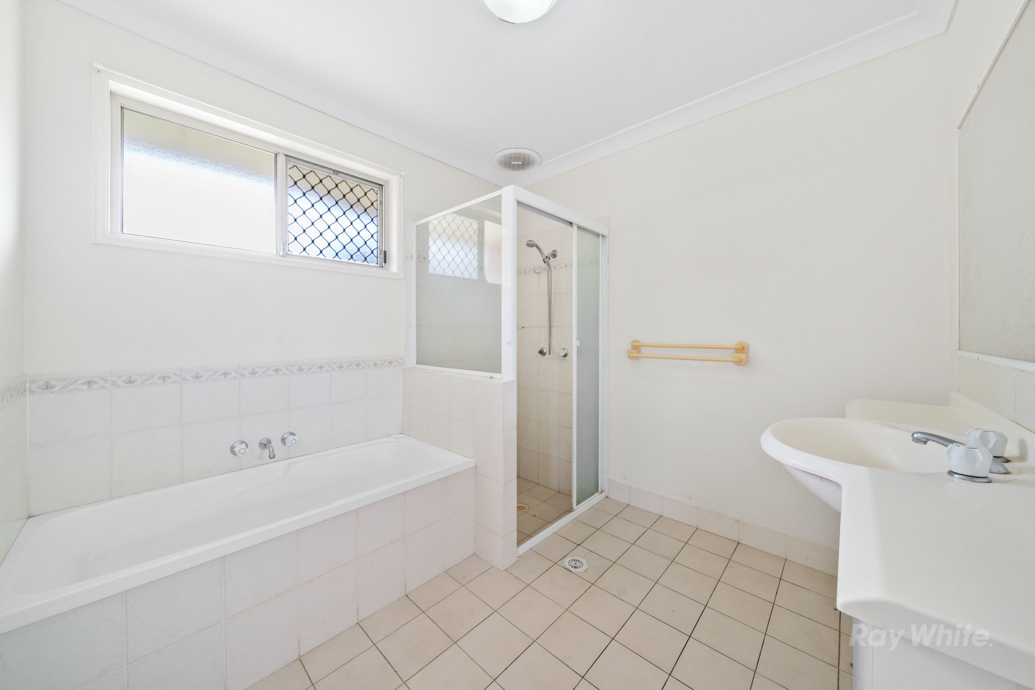 2 Lewis Place, Calamvale QLD 4116, Calamvale - Thumbnail 8