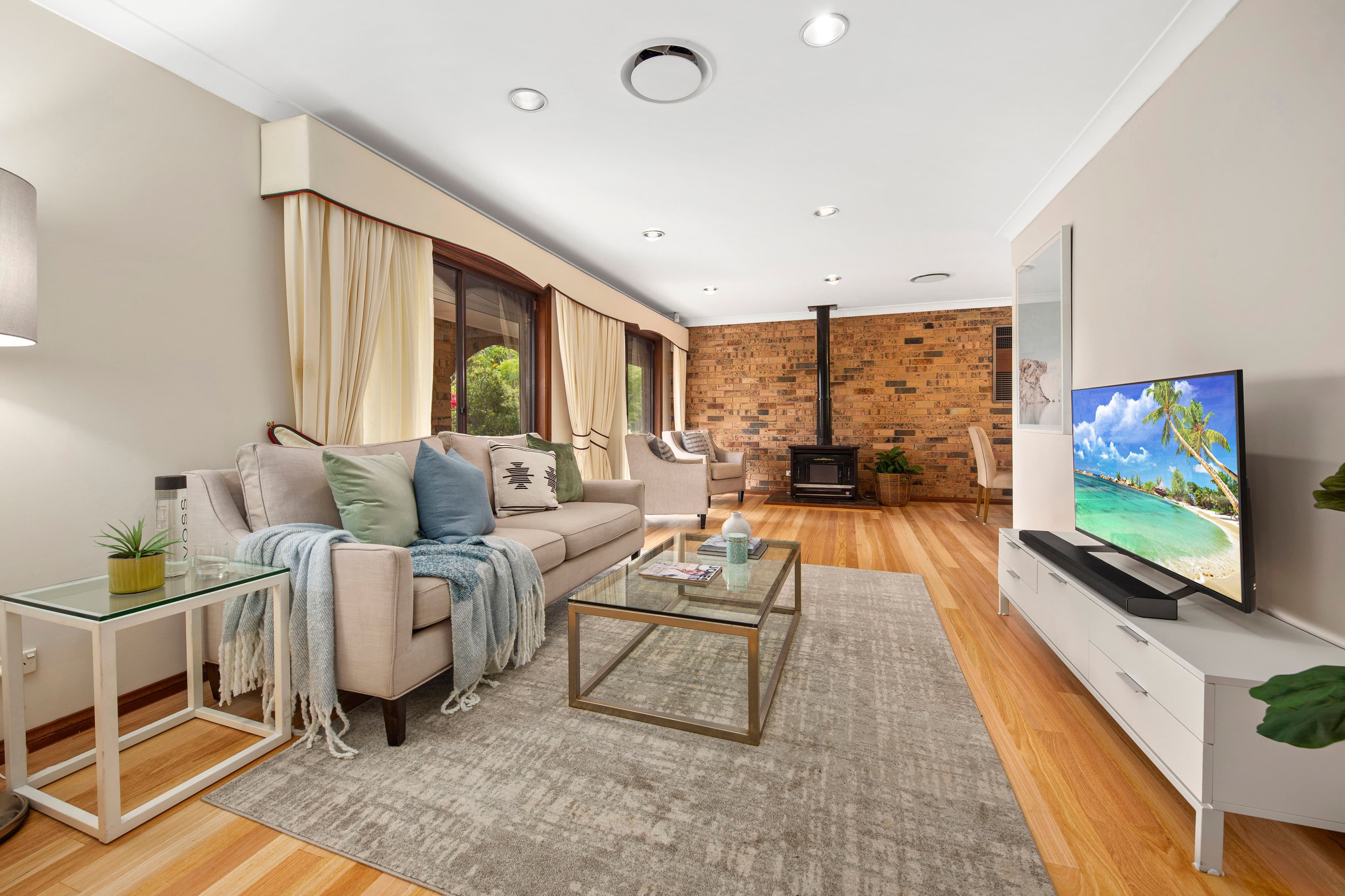 6 Connor Place, Illawong NSW 2234, Illawong - Thumbnail 2