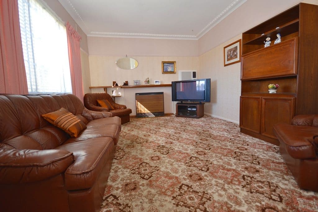 3 Suburban Avenue, INVERMAY PARK VIC 3350, Invermay Park - Thumbnail 2