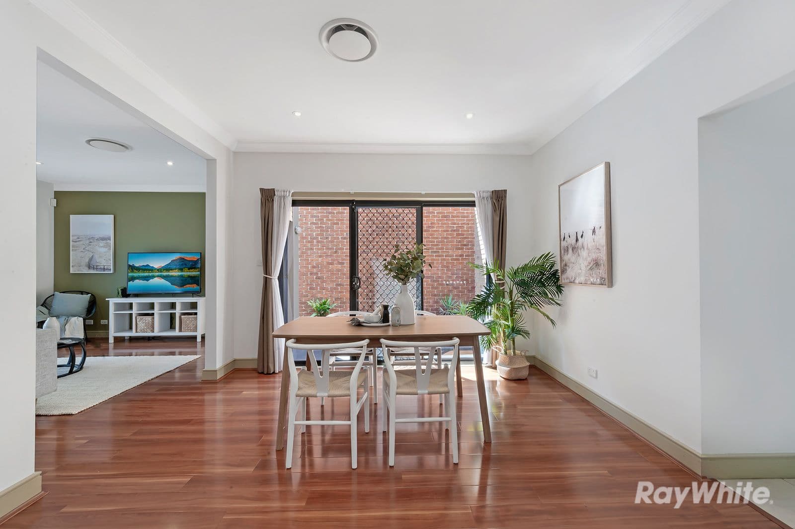 8 Malton Street, Stanhope Gardens - Thumbnail 3