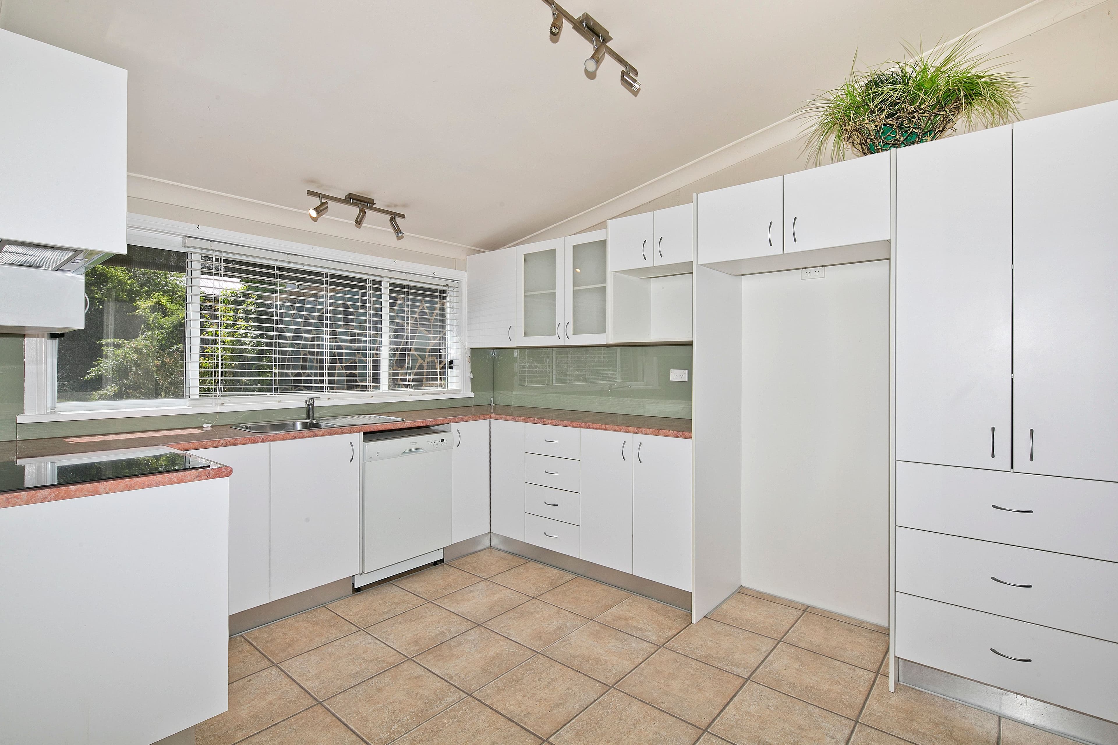 23 Warne Street, Crookwell NSW 2583, Crookwell - Thumbnail 2