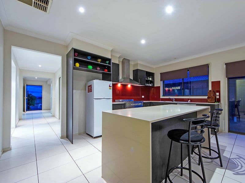 21 Rifflebird Drive, TARNEIT VIC 3029, Tarneit - Thumbnail 8