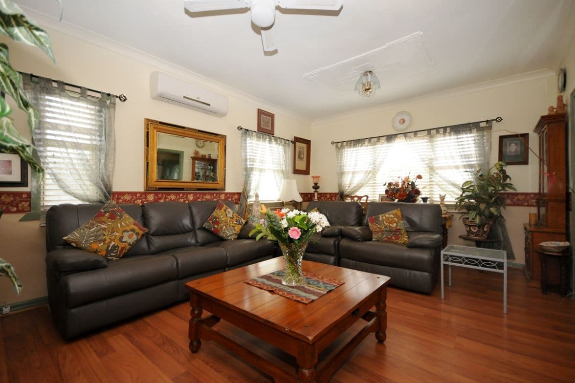 13 West Street, NEWTOWN QLD 4350, Newtown - Thumbnail 3