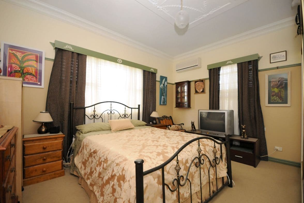 13 West Street, NEWTOWN QLD 4350, Newtown - Thumbnail 6