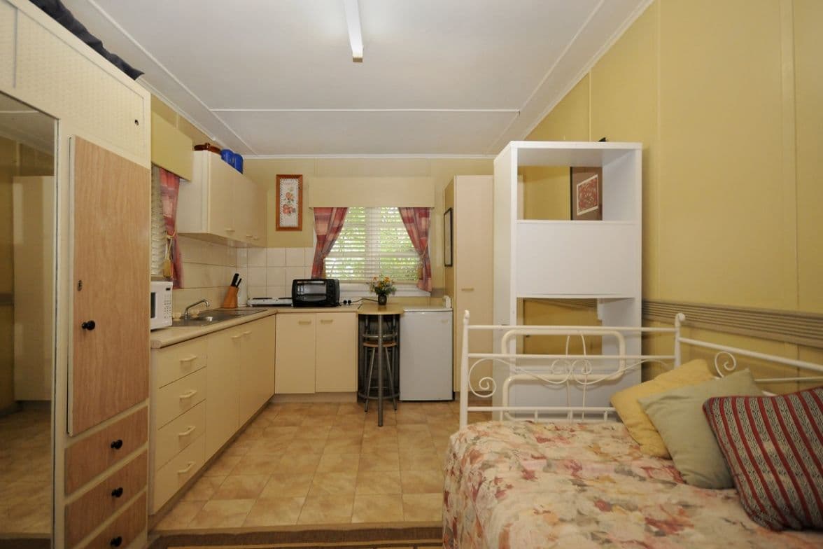 13 West Street, NEWTOWN QLD 4350, Newtown - Thumbnail 8