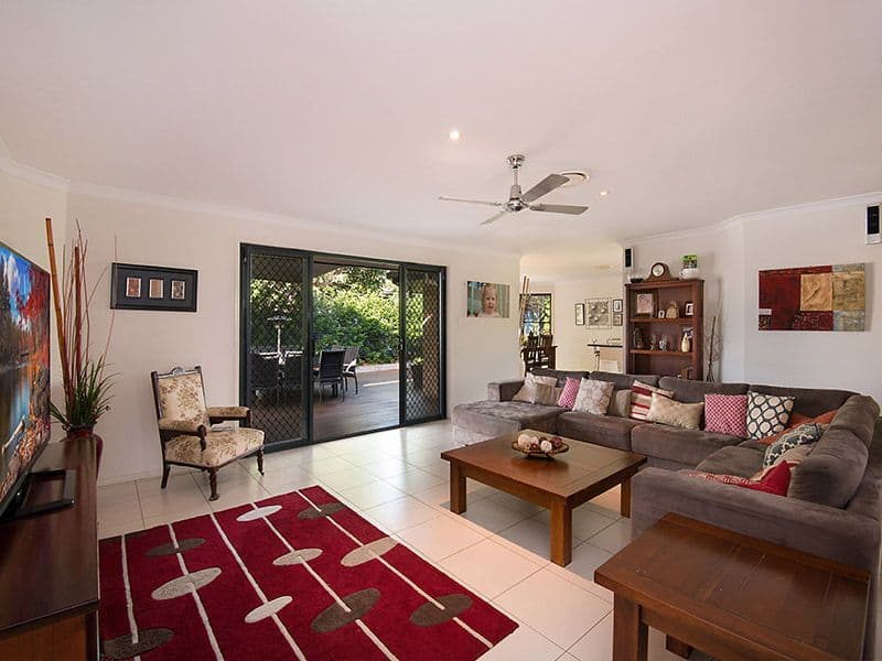 16 Topaz Court, DECEPTION BAY QLD 4508, Deception Bay - Thumbnail 2