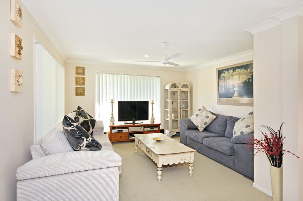 2 Yamie Avenue, VARSITY LAKES QLD 4227, Varsity Lakes - Thumbnail 5