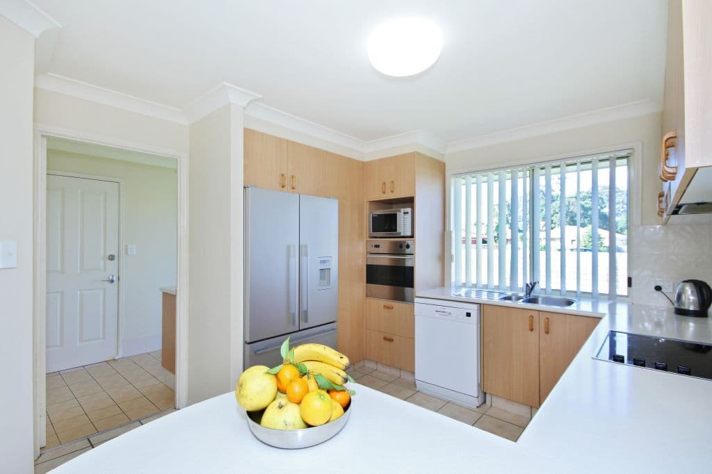 2 Yamie Avenue, VARSITY LAKES QLD 4227, Varsity Lakes - Thumbnail 8