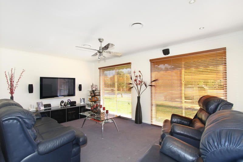 12 Baradine Street, CHADSTONE VIC 3148, Chadstone - Thumbnail 3