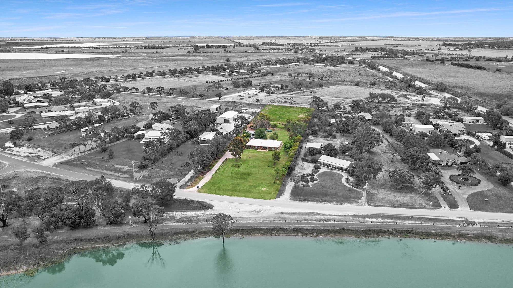 21-25 Lakeside Drive, Lake Boga VIC 3584, Lake Boga - Thumbnail 2