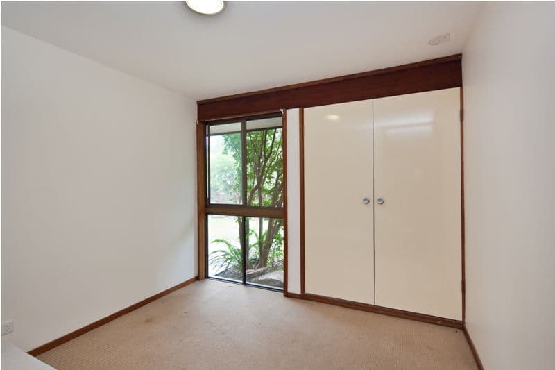 35 Ironbark Road, CHAPEL HILL QLD 4069, Chapel Hill - Thumbnail 4