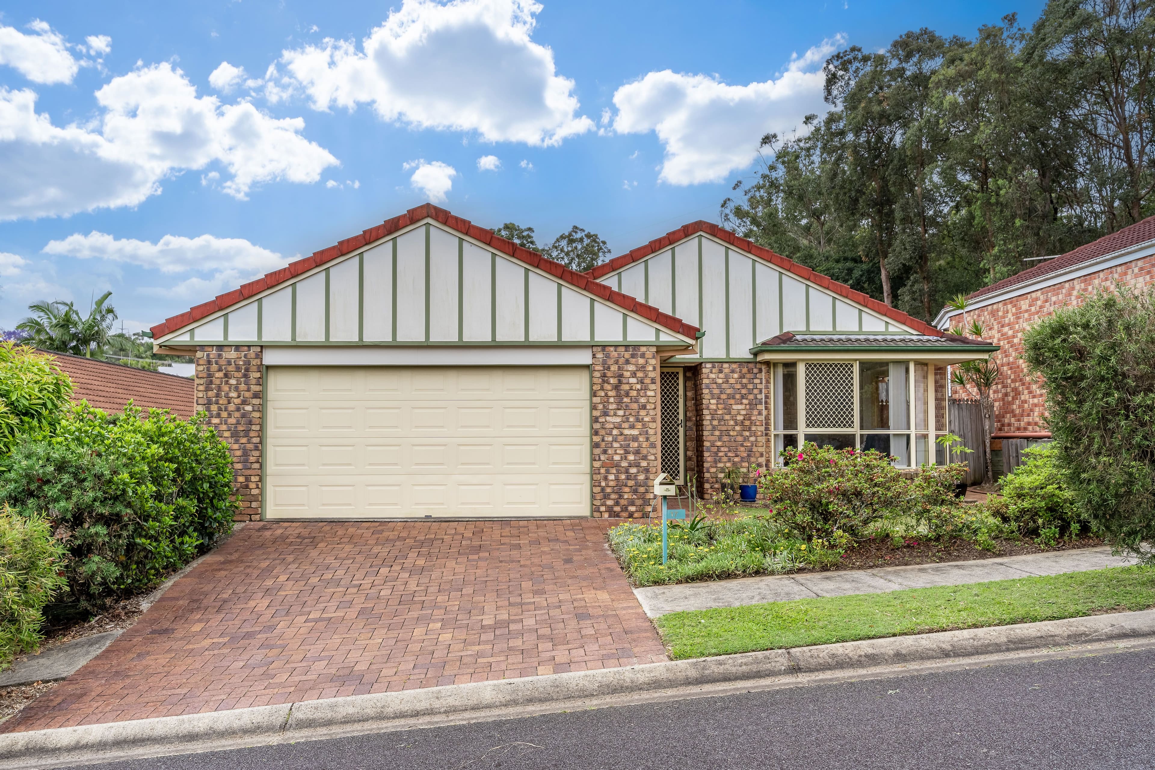 17 Farr Jones Court, Daisy Hill QLD 4127, Daisy Hill - Thumbnail 2