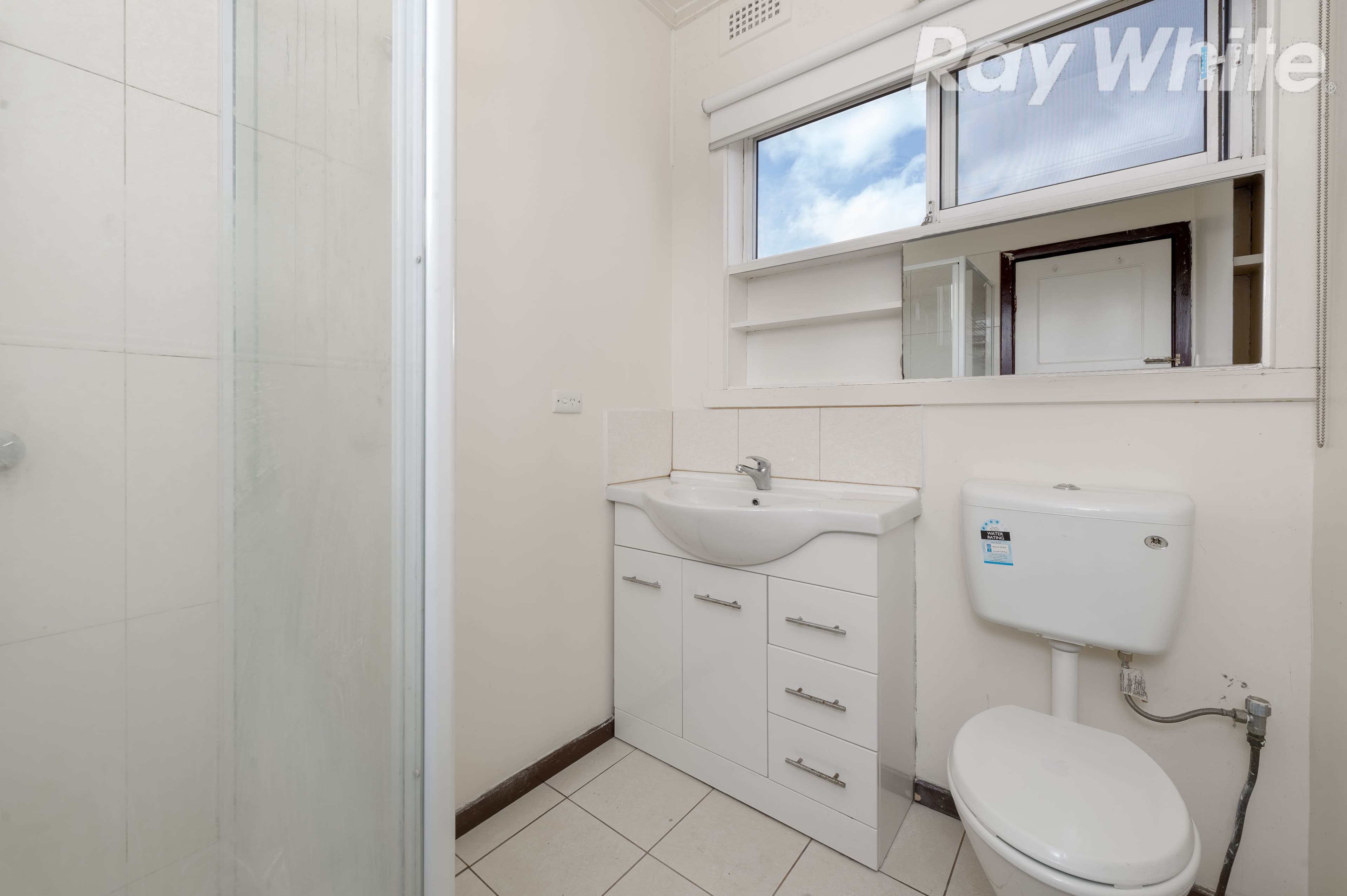 18 Boldrewood Parade, Reservoir VIC 3073, Reservoir - Thumbnail 8