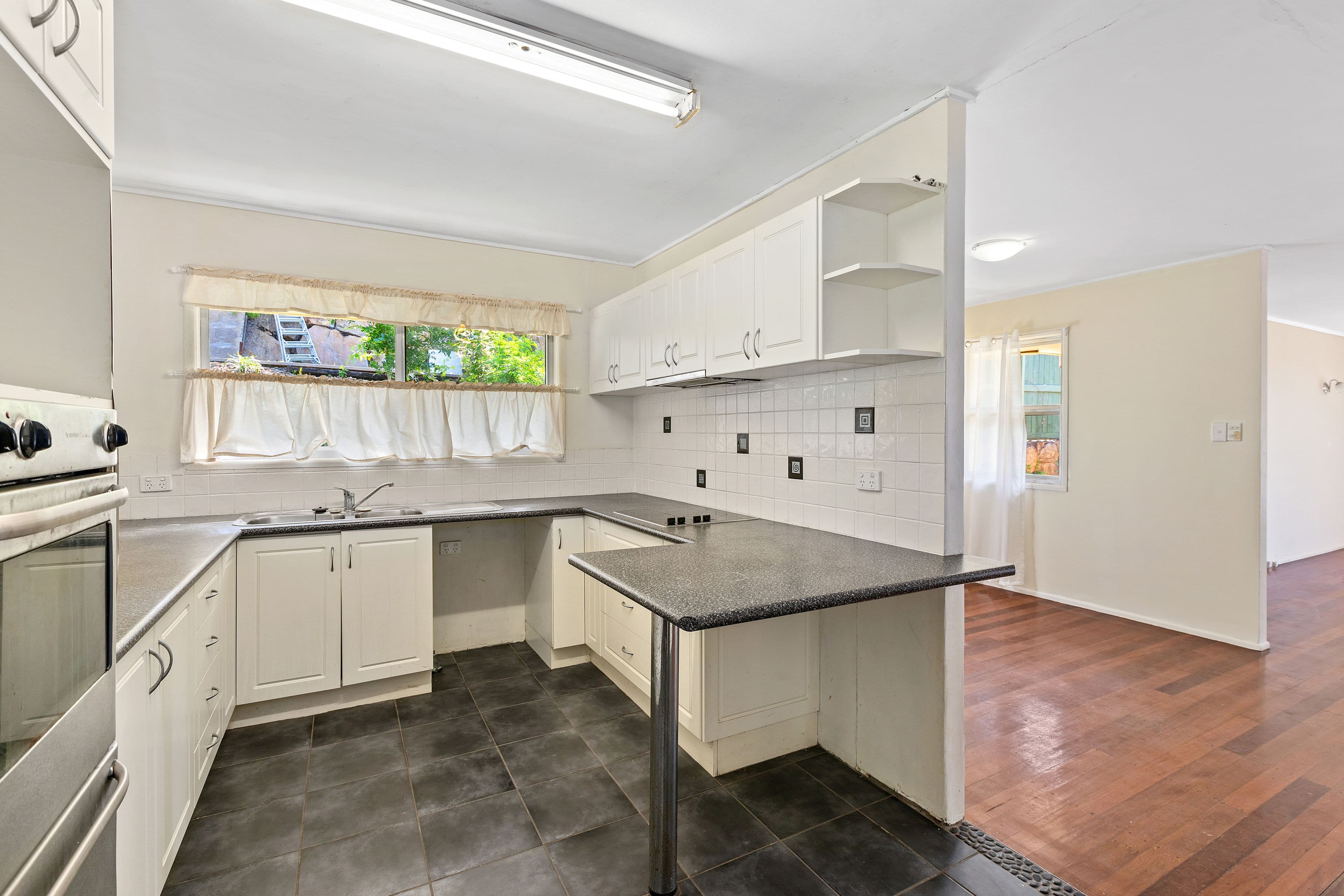 18 Treacher Street, Upper Mount Gravatt QLD 4122, Upper Mount Gravatt - Thumbnail 6