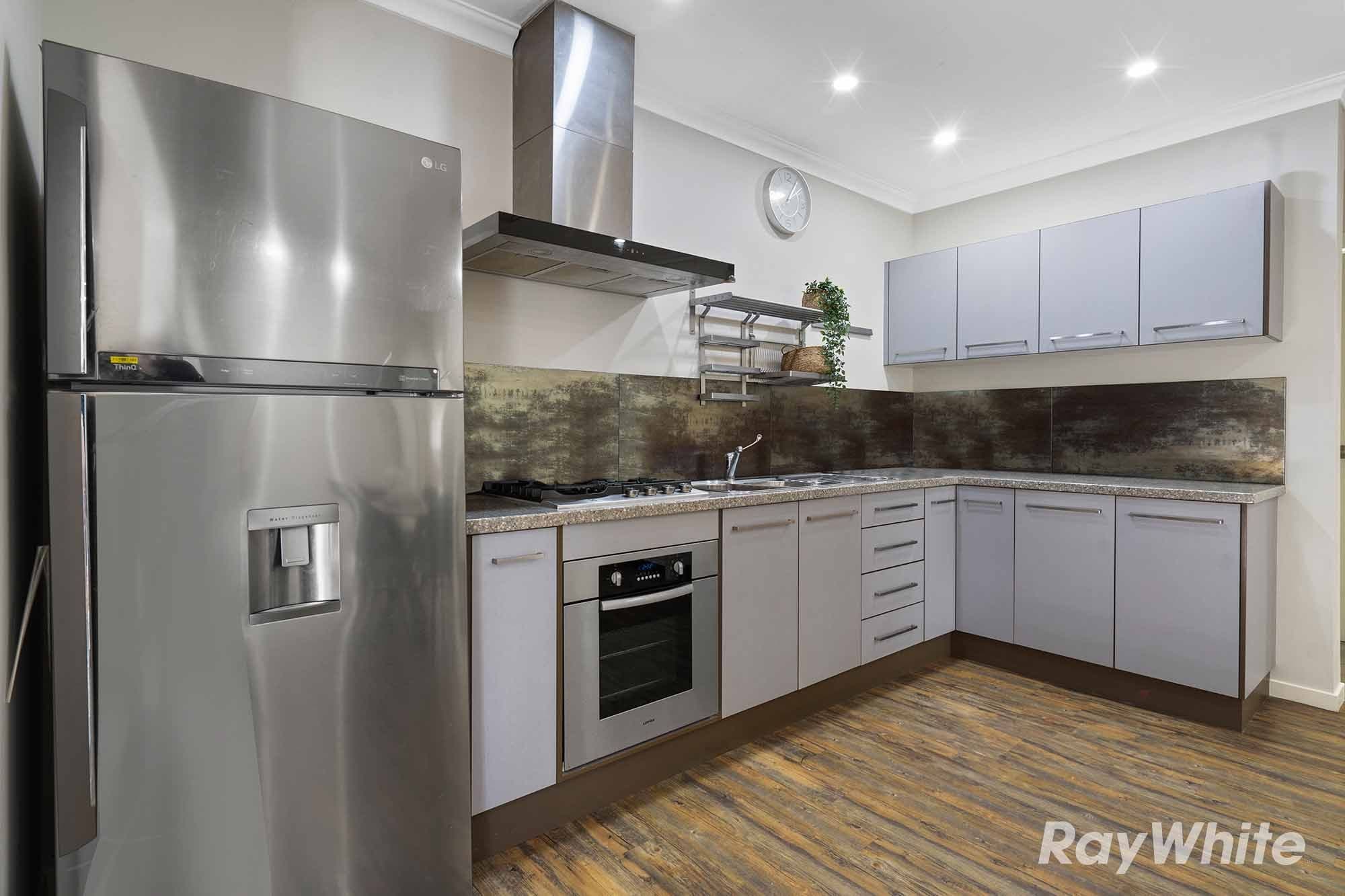 18 Phyllis Street, Eastern Heights QLD 4305, Eastern Heights - Thumbnail 4