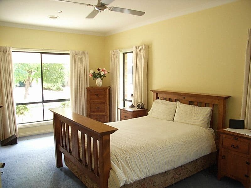 19 Caroline Court, ECHUCA VIC 3564, Echuca - Thumbnail 3