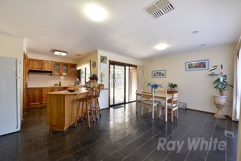 35 Richborough Grove, FERNTREE GULLY VIC 3156, Ferntree Gully - Thumbnail 4