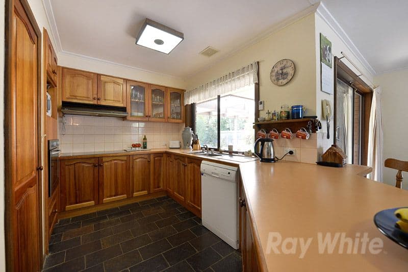 35 Richborough Grove, FERNTREE GULLY VIC 3156, Ferntree Gully - Thumbnail 5