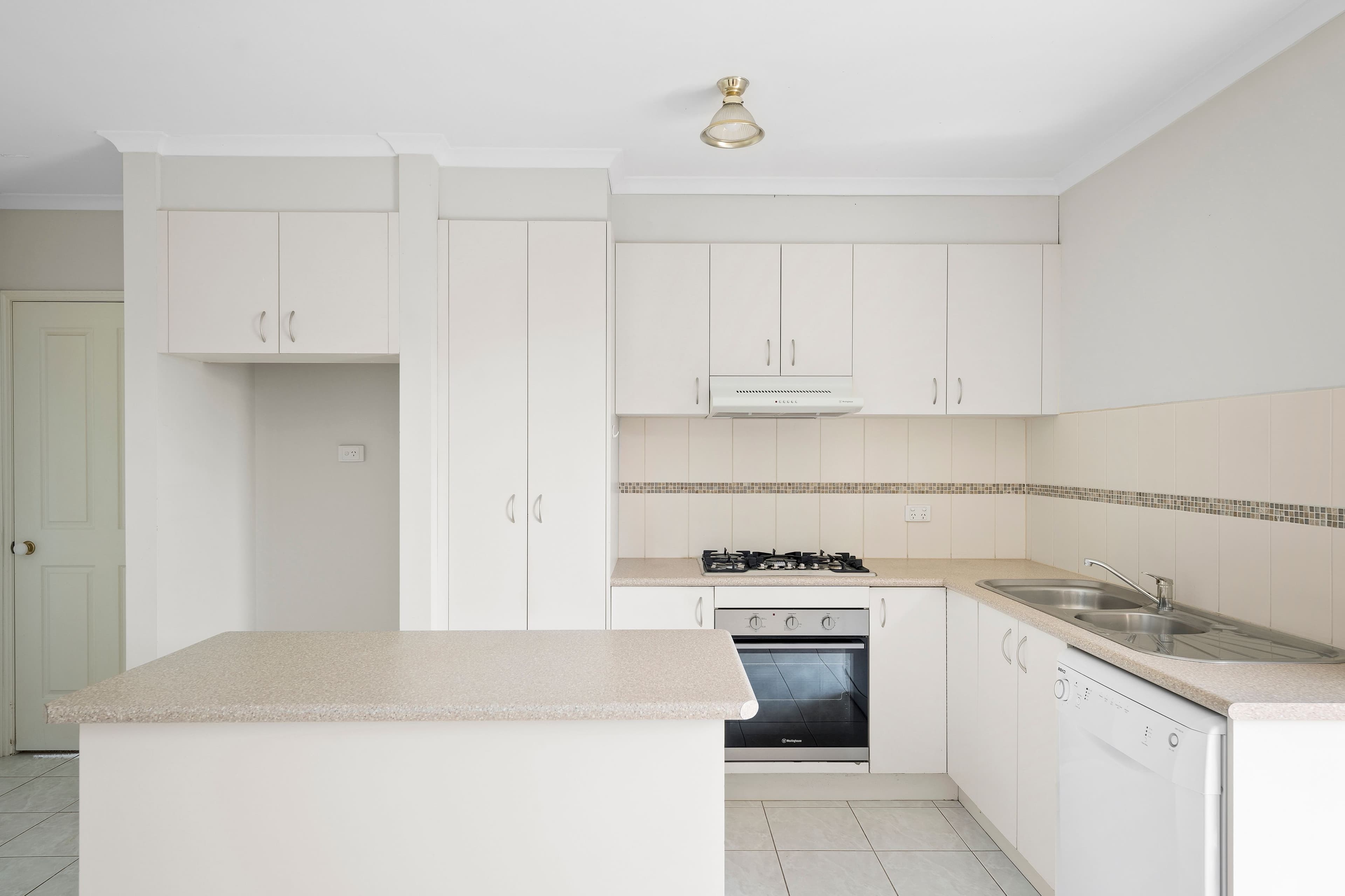 75 Anderson Road, Sunbury VIC 3429, Sunbury - Thumbnail 2