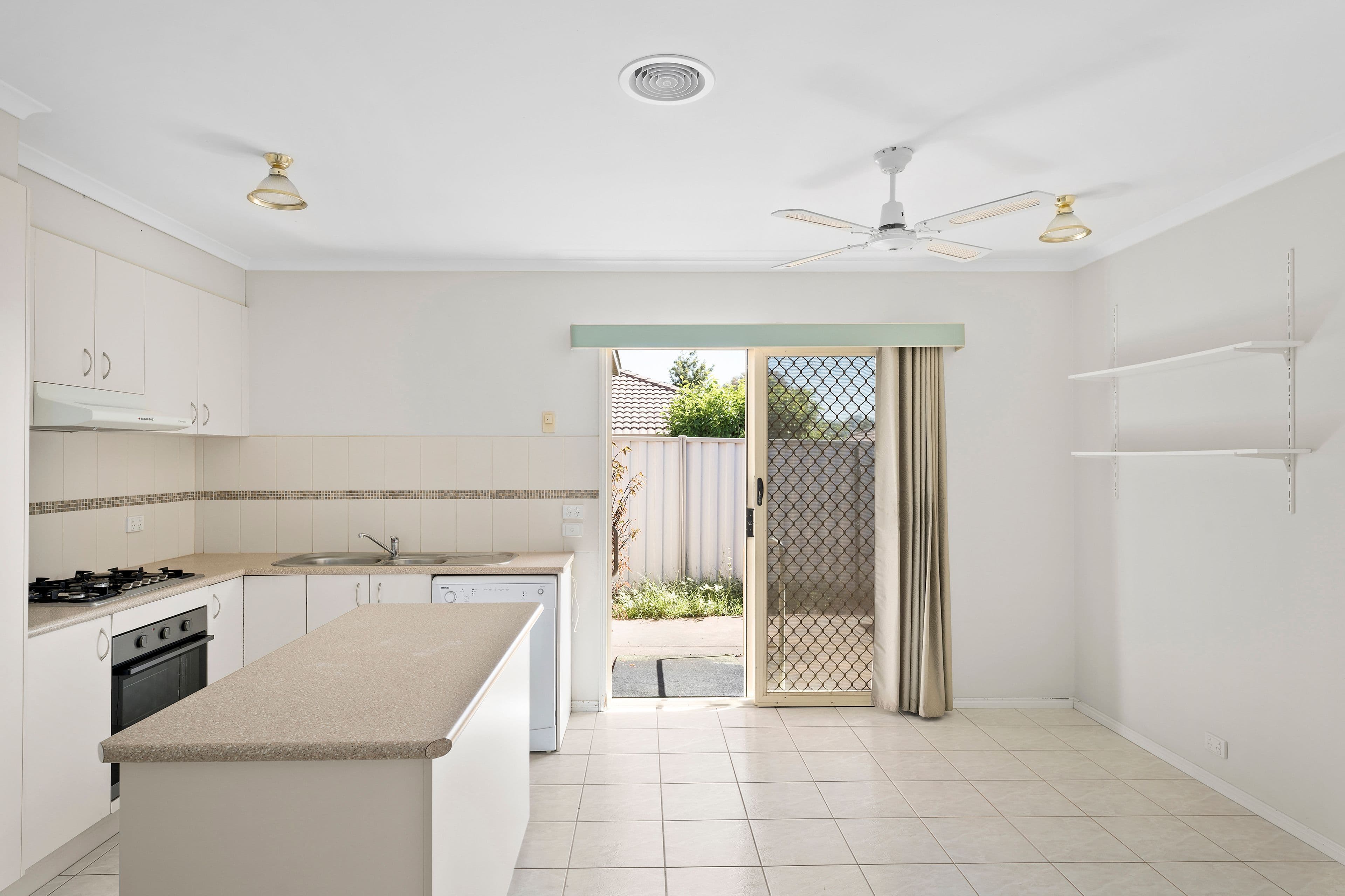 75 Anderson Road, Sunbury VIC 3429, Sunbury - Thumbnail 3