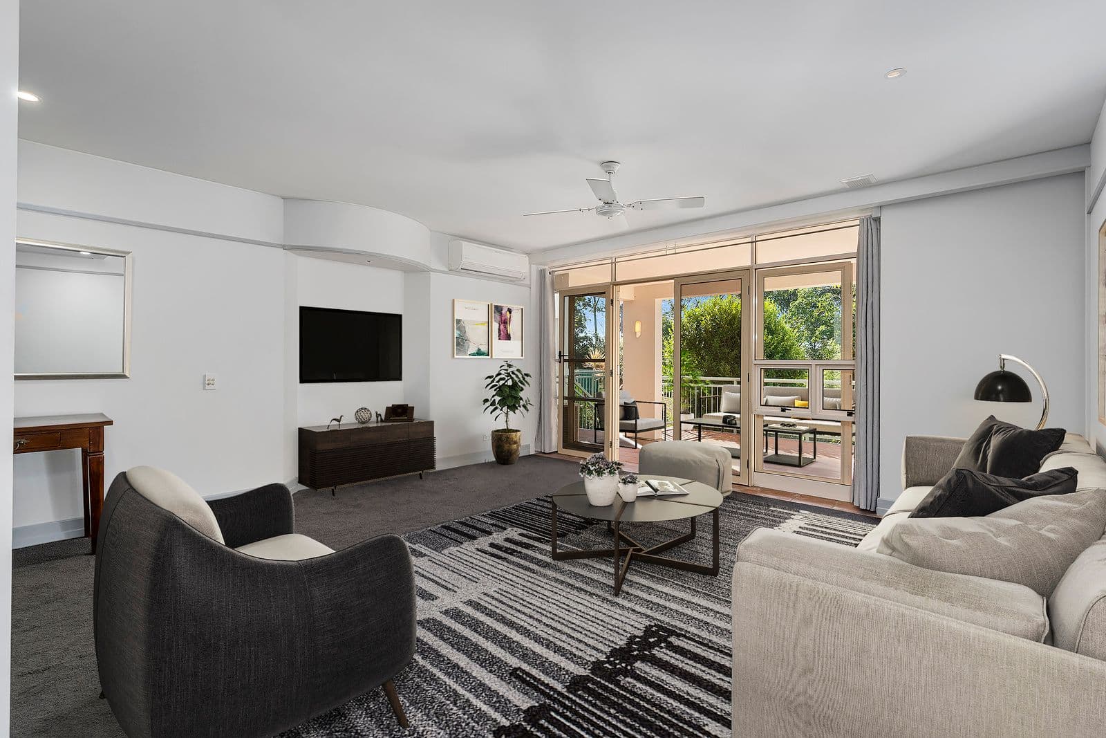 76 Chichester Drive, Arundel QLD 4214, Arundel - Thumbnail 3