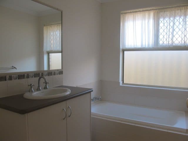 18 Ajax Drive, WANDINA WA 6530, Wandina - Thumbnail 8