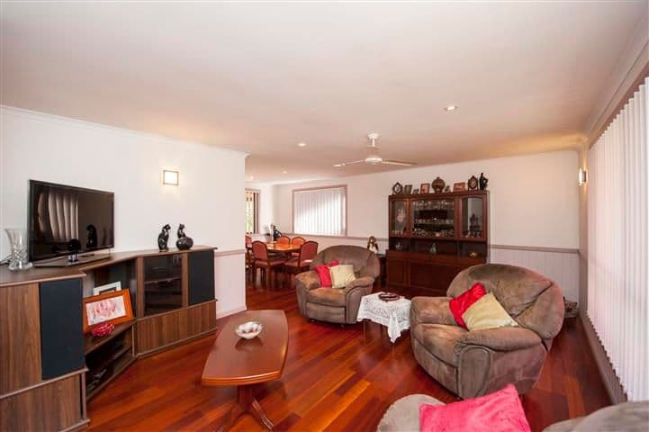26 Silverton Drive, TANNUM SANDS QLD 4680, Tannum Sands - Thumbnail 3