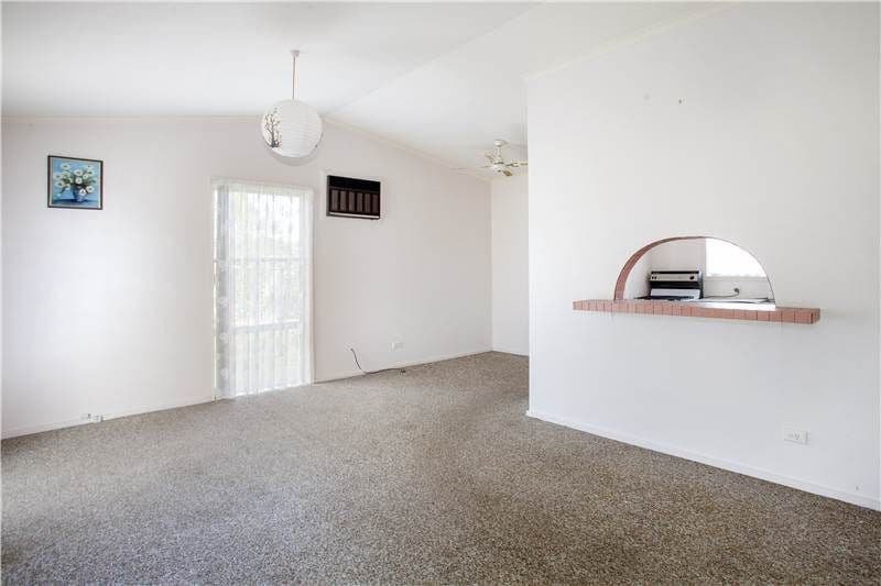 14 Carmarthen Drive, CORIO VIC 3214, Corio - Thumbnail 2