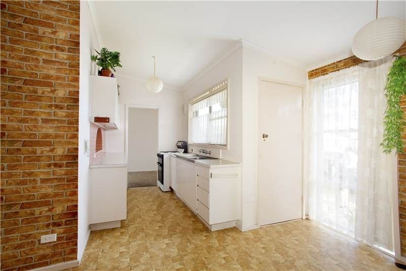 14 Carmarthen Drive, CORIO VIC 3214, Corio - Thumbnail 3
