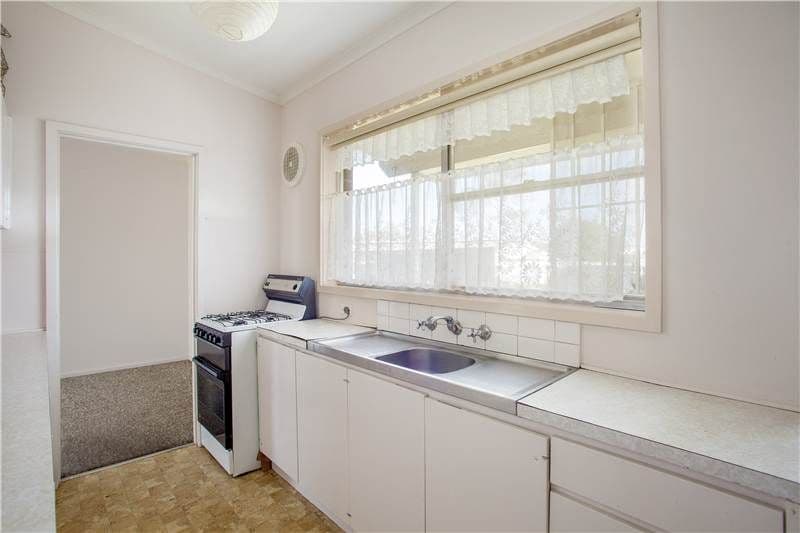 14 Carmarthen Drive, CORIO VIC 3214, Corio - Thumbnail 7