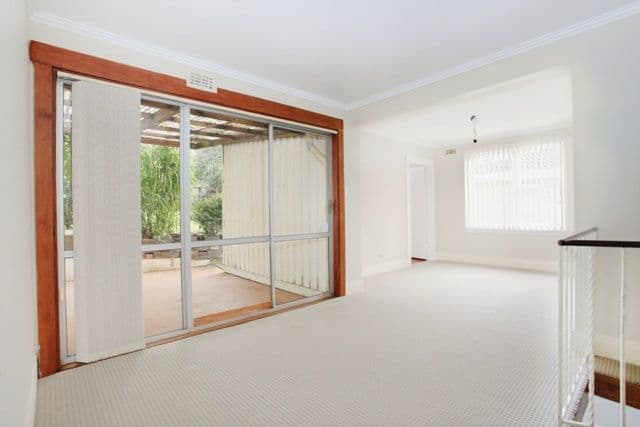 2 Broadview Crescent, TREVALLYN TAS 7250, Trevallyn - Thumbnail 7