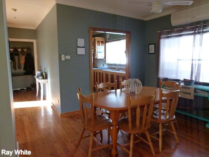 6 Forster Street, FORBES NSW 2871, Forbes - Thumbnail 3