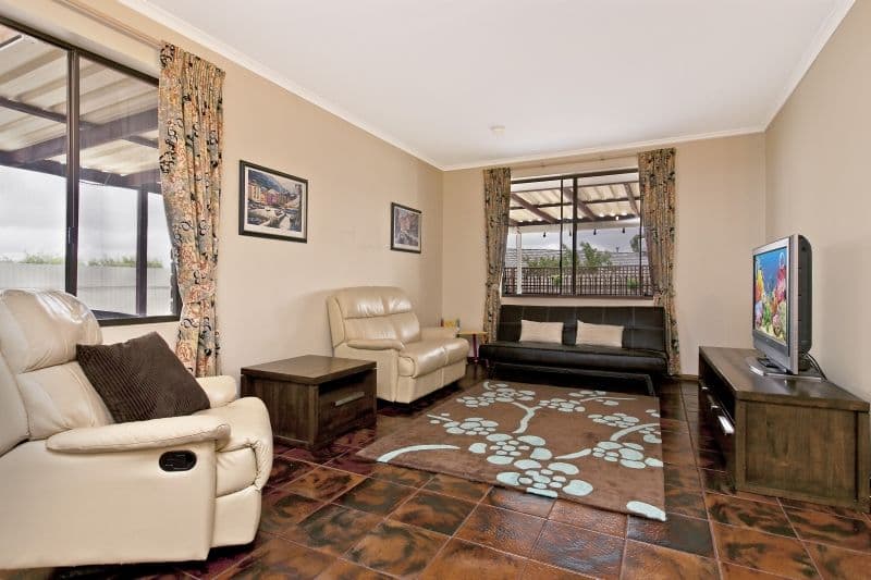 18 Mary-Alice Drive, PARA HILLS SA 5096, Para Hills - Thumbnail 4